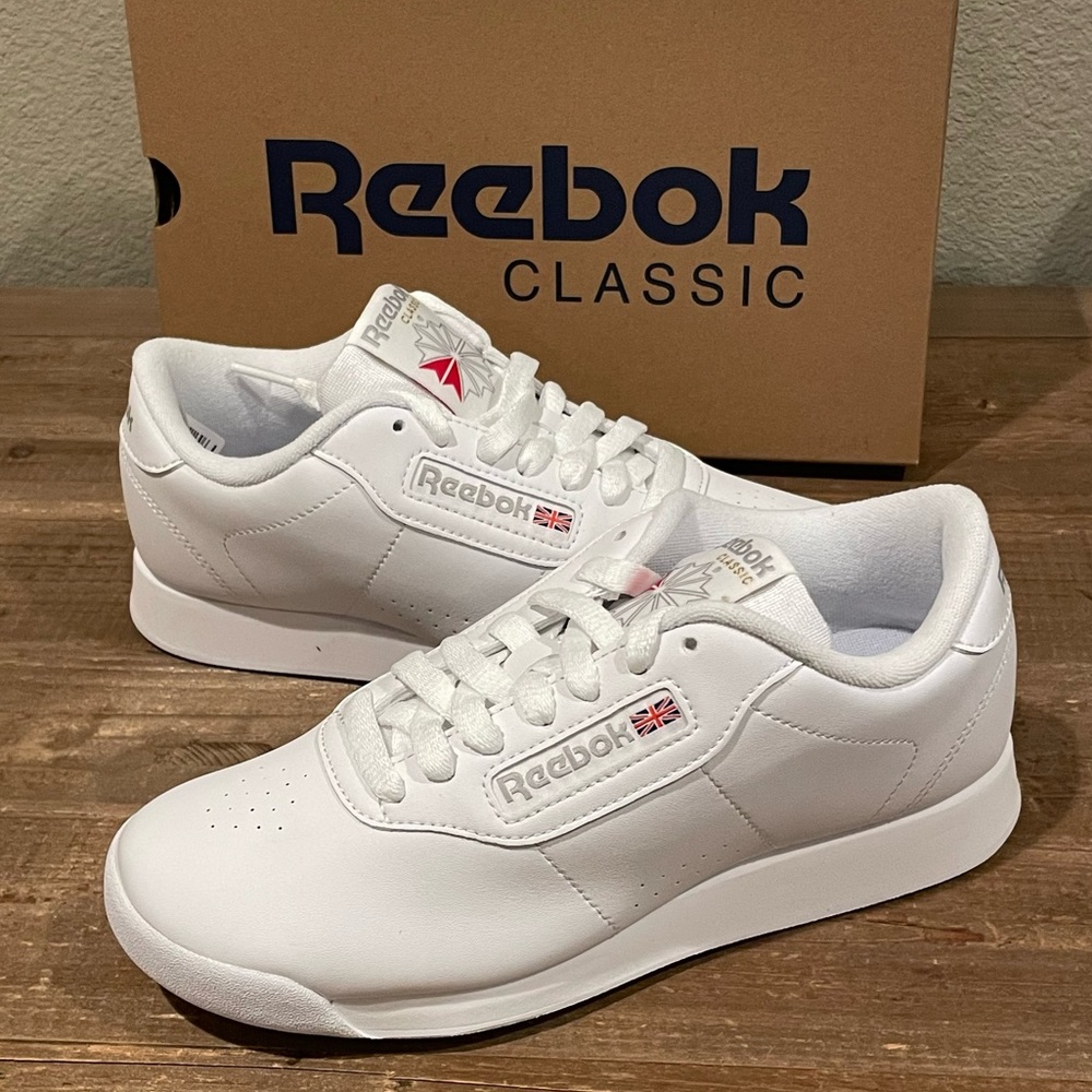 Reebok Princess Classic - Size 5 Wide D